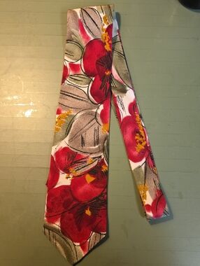 vtg TED LAPIDUS Tie 100% Silk Floral Print 58.5" x 3.5" Made in Italy